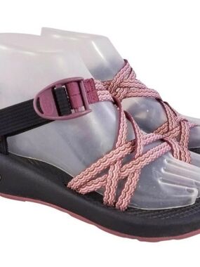 CHACO ZX3 PINK WOMAN HIKING SANDALS SIZE 7